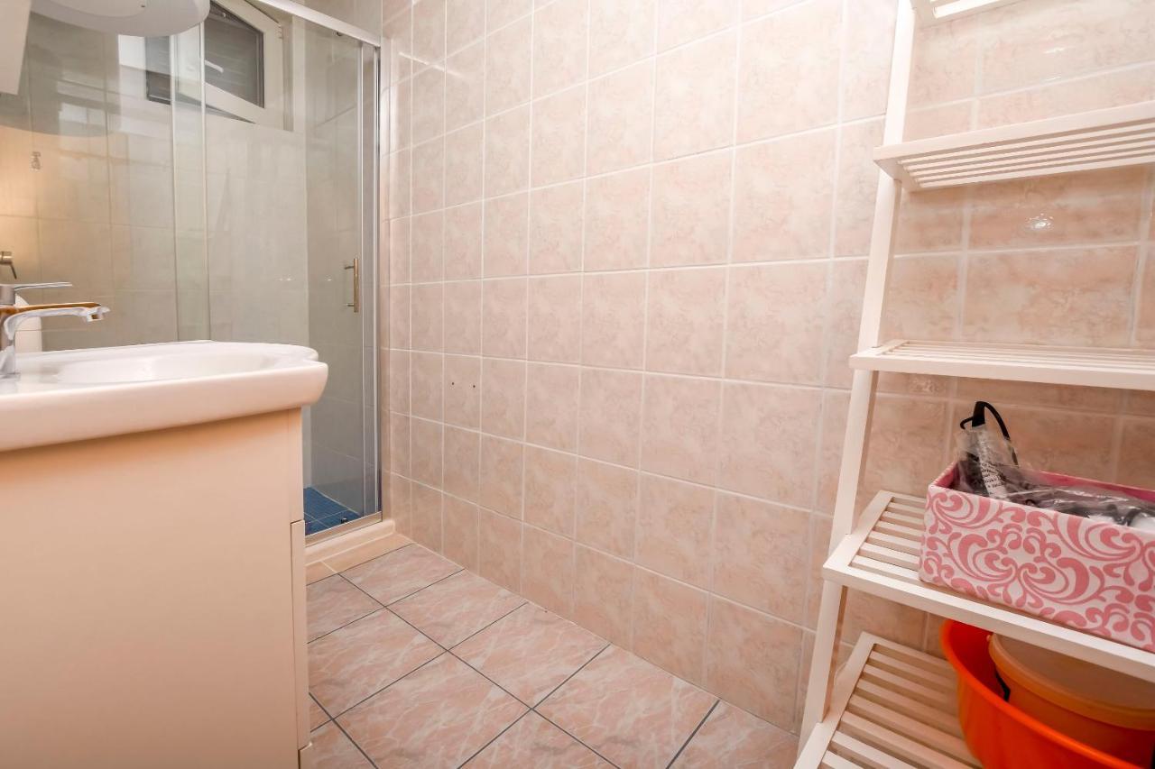 Apartments Ive I Maja Ražanj Екстериор снимка